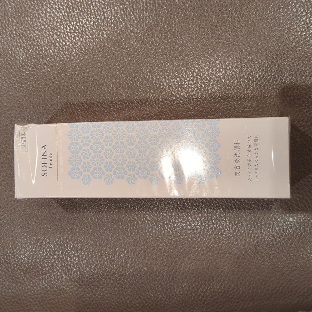 Sofina Face Wash